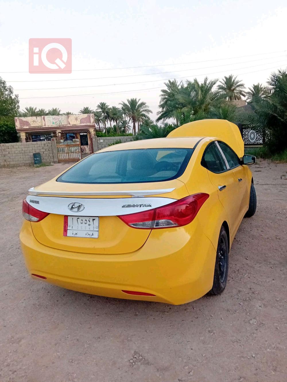 هیوندای ئەلەنترا